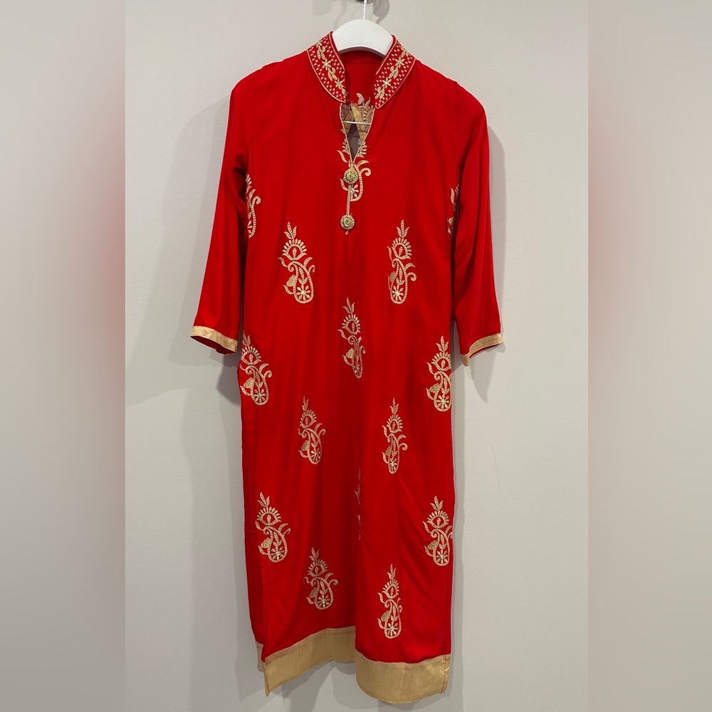 Vintage Red Embroidered Kurti Tunic Dress | Gold Detailing | Size S
